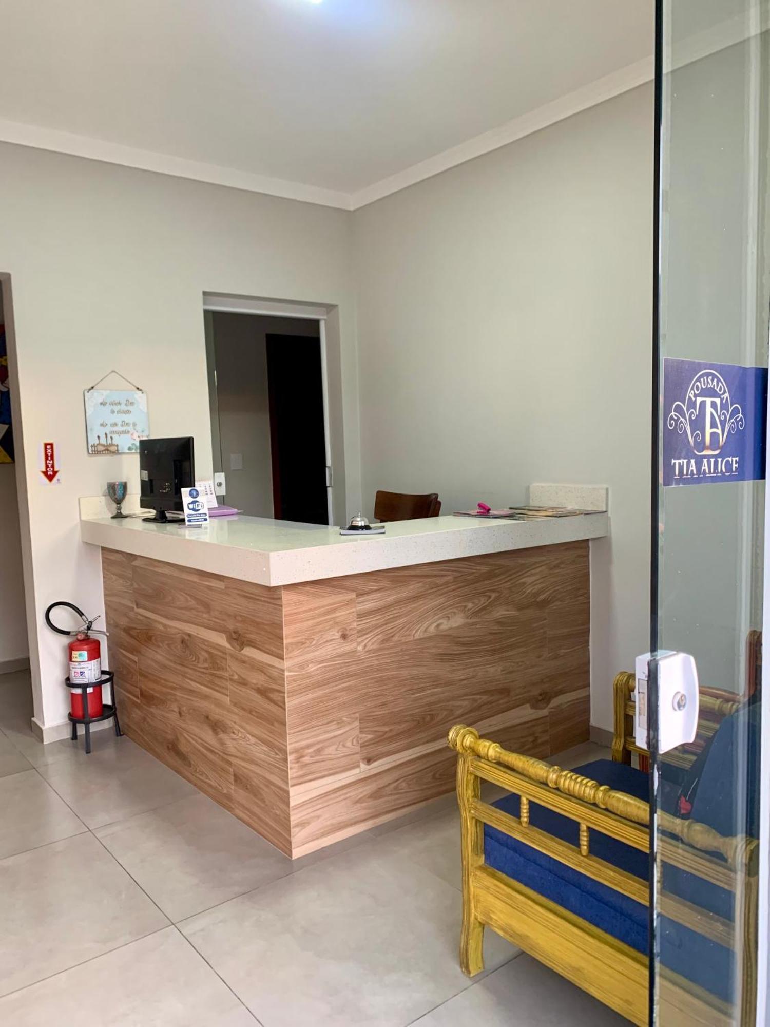 Tia Alice Homestay Penha (Santa Catarina)